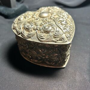 VTG Pewter Intricate Heart-Shaped Trinket Box with blue velvet lining.